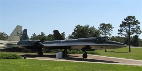 Lockheed SR-71 Blackbird - Price, Specs, Photo Gallery, History - Aero Corner