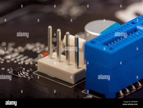 Smd components hi-res stock photography and images - Alamy