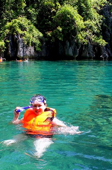 Girl Travel Factor: Kayangan Lake Snorkeling