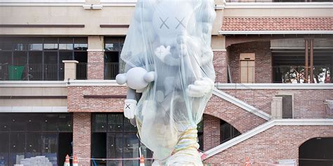 KAWS Large 'Companion' Sculpture in South Korea | HYPEBEAST