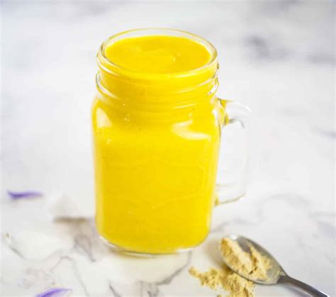 Mango Smoothie with Maca (Vegan, Dairy Free & Paleo) - Love Food Nourish