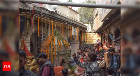 Kalkaji Mandir in Delhi to open today after 7 months | Delhi News - Times of India