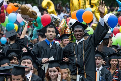 Host of U.Va. Grads Choose Service to Community and Country | UVA Today