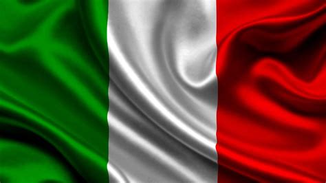 Cool Italian Flag Wallpapers - Top Free Cool Italian Flag Backgrounds - WallpaperAccess