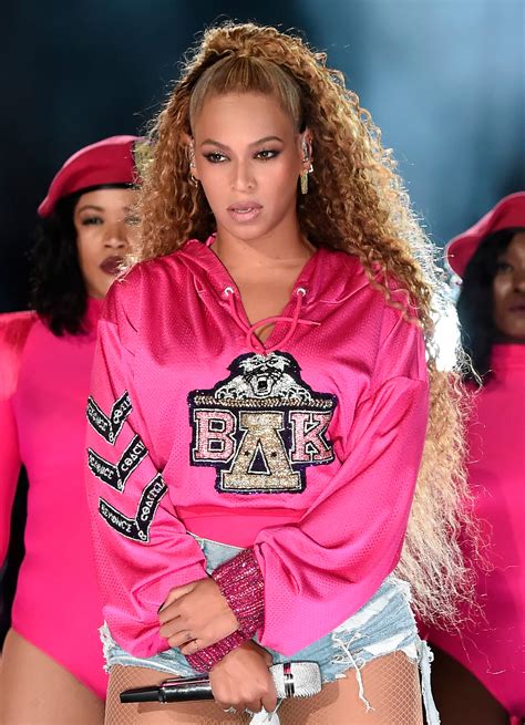 Beyoncé's World Tour Is Coming—Tips to Channel Her Makeup | Who What Wear