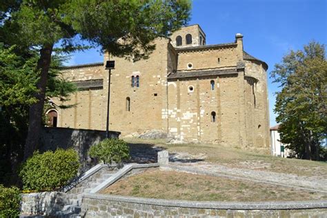 San Leo: A Delightful Village on the Border Between Romagna and Marche ...