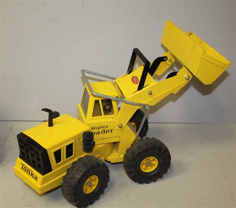 American Truck Stops Tonka Metal Toy Construction Truck - caasapp