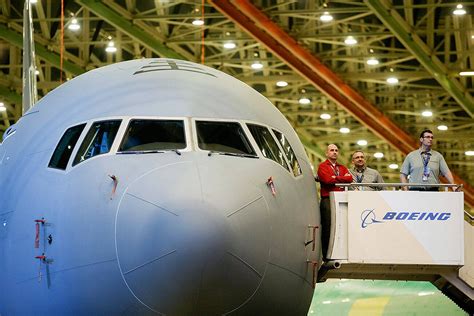 Boeing’s iconic Everett factory tour to resume | HeraldNet.com