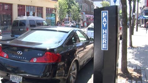 Controversy brewing over holiday parking in Providence