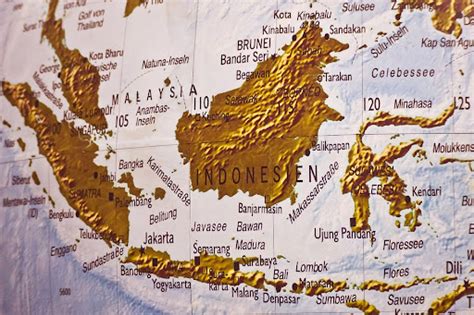 Memahami Tentang Batas Laut Pulau Kalimantan – Gramedia Literasi