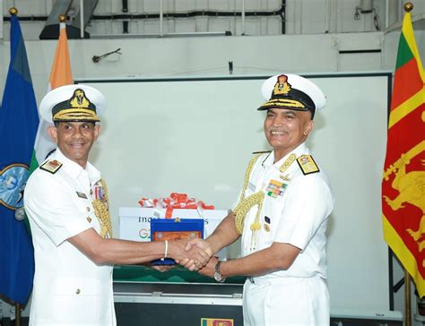 CNS Admiral R Hari Kumar visits Sri Lankan Navy Ship SLNS Sindurala ...