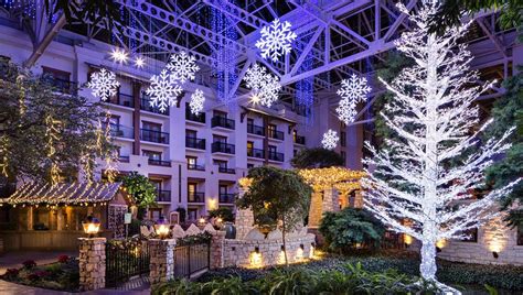 Christmas at Gaylord Texan | A Holiday Season Tradition in Grapevine