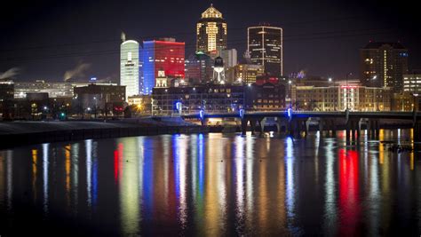 Beautiful images of the downtown Des Moines skyline