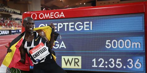 5,000-Meter World Record | Joshua Cheptegei Sets 5,000-Meter World Record