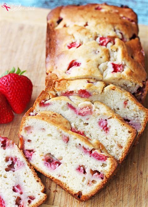 Cream Cheese Strawberry Banana Bread - Positively Splendid {Crafts, Sewing, Recipes and Home Decor}