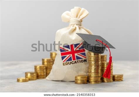 205 Uk Scholarships Images, Stock Photos & Vectors | Shutterstock