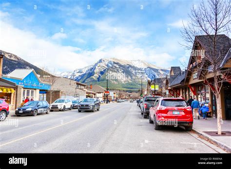 Town canmore alberta High Resolution Stock Photography and Images - Alamy