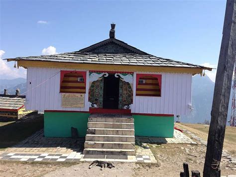 Bijli Mahadev Temple, Kullu | Trek to Bijli Mahadev - Holidify