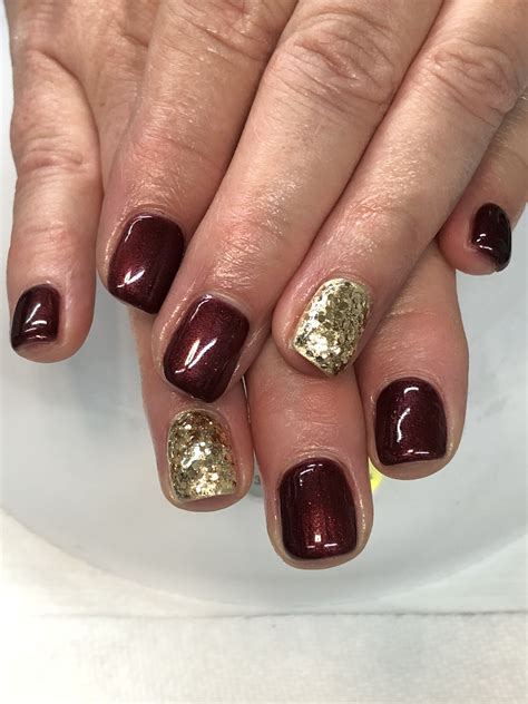 Burgundy and Gold Glitter Gel Nails Light Elegance Pour Me a Kiss, Gold ...