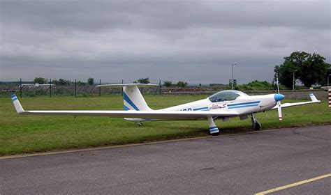 File:Aeromot.ximango.motor.glider.arp.jpg - Wikipedia