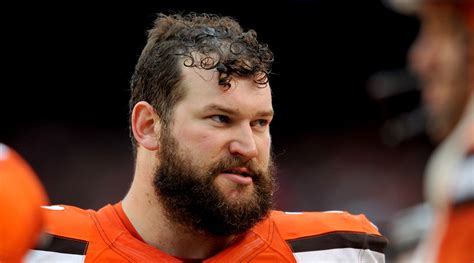 Browns: Joe Thomas reportedly to be highest paid OL - Sports Illustrated