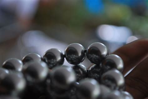 Black Pearls | This is a genuine black pearl necklace, it wa… | Flickr