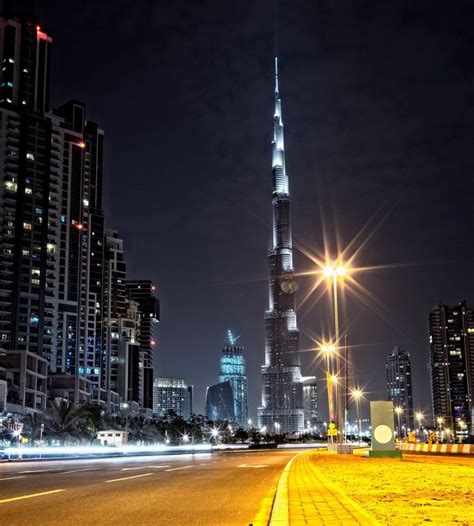 A beautiful view of Burj Khalifa at night. | Beautiful views, Burj ...