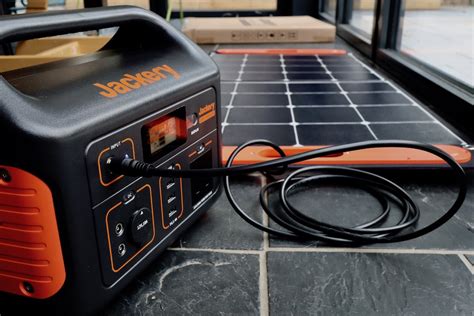 Jackery Portable Power Station: Jackery Solar Generator 500 + Solar Saga 100 Solar Panel - The ...