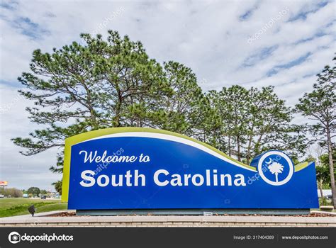 South Carolina Welcome Sign Stock Photo by ©mtsue 317404389