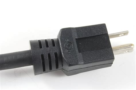 Nema 6-50 Female to Nema 5-15 male adapter for Dual 110/220 Volts Mach – Mundaka Technologies