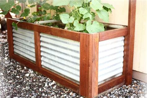 How to Build DIY Planter Container with Corrugated Steel - TheDIYPlan ...