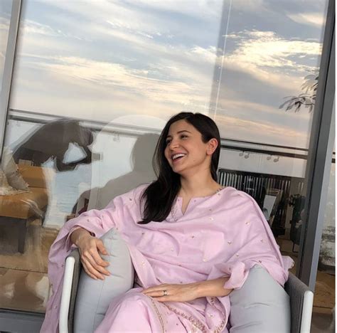 Anushka Sharma's Pregnancy Style Decoded As She Puts Up Her Maternity ...