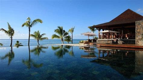 The 5 best hotels on the west coast of Mauritius. | Taxi Service Mauritius