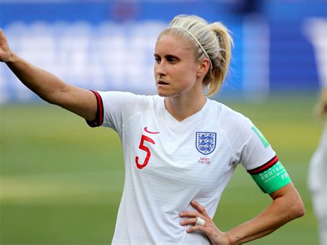 Steph Houghton urges England to top their World Cup qualifying group ...