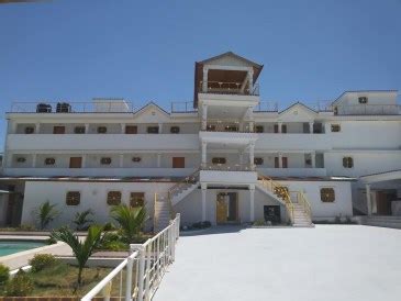 Beautiful Hotel for Sale between Delmas 75 and 33, Haiti - Port-au-Prince Haiti