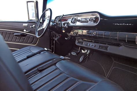 1957 PONTIAC CHIEFTAIN CUSTOM HARDTOP - Interior - 198192