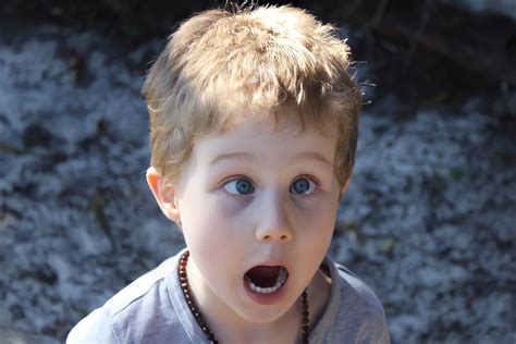 PsBattle: This kid with a shocked face.. : r/photoshopbattles