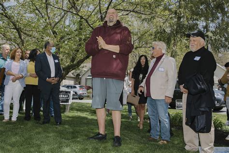 Pennsylvania Democrat John Fetterman Maps a Path to Senate in Gym Shorts - Bloomberg