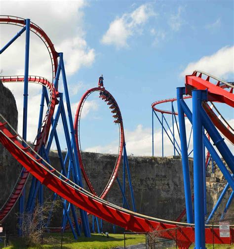 SUPERMAN™ KRYPTON Coaster - Six Flags Fiesta Texas