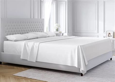 Where to Buy Alaskan King Bed Sheets (7 Top Places) - BedroomIdeasLog