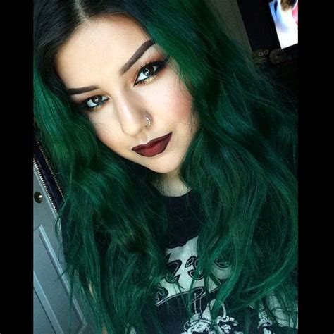 Dark Emerald Green Hair Dye / 12 Best Green Hair Dyes Of 2021 To Spice ...