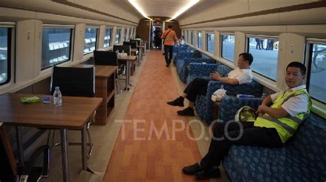 Jakarta-Bandung High-Speed Train Begins Operational Testing for Railcars Ahead its Launch - News ...