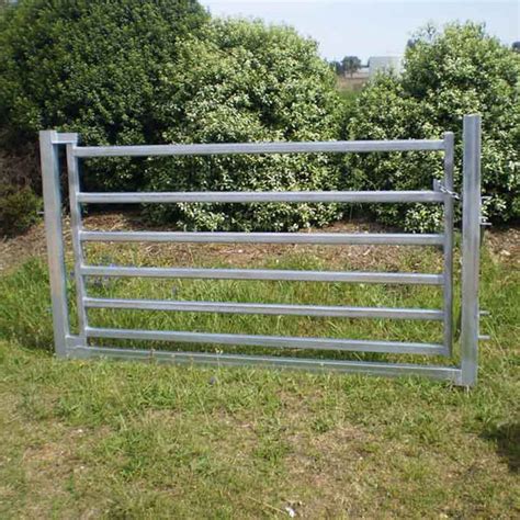 Livestock Steel Gates - Best Security Fence Manufacturer