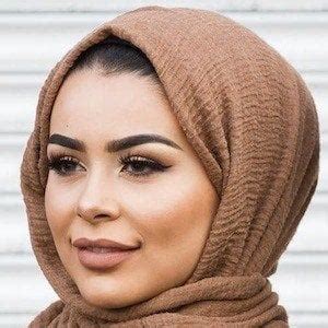 Habiba Da Silva - Age, Family, Bio | Famous Birthdays