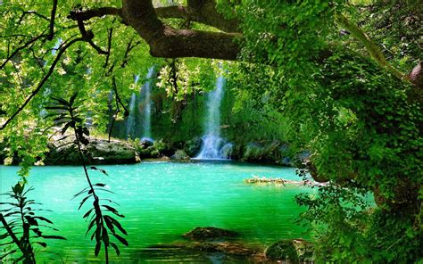 Serene Waterfall Escape - HD Wallpaper of Nature's Beauty