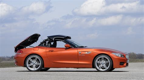 BMW Z4 sDrive 35is (2014) Top in Action | Side