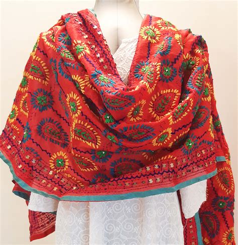 Phulkari Dupatta, Red with kantha embroidery , Chanderi silk