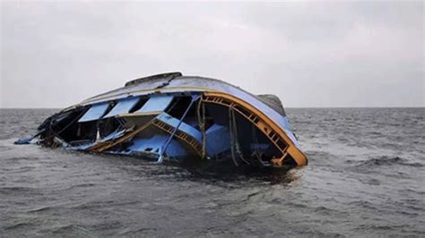 5 dead, 30 others rescued as boat capsizes in River Niger - Vanguard News