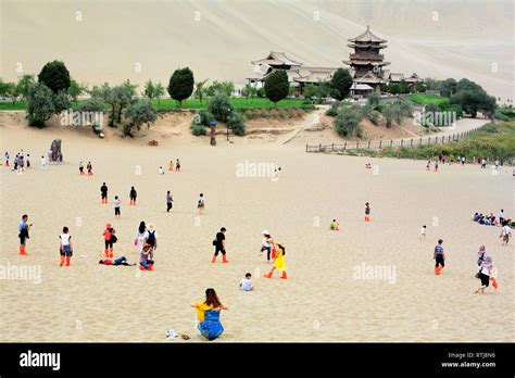 Crescent Lake, Dunhuang, Gansu province, China Stock Photo - Alamy