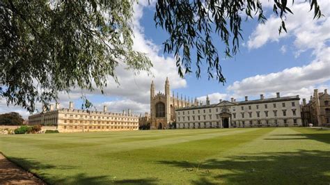 Study finds Cambridge University 'benefited from slavery' - BBC News